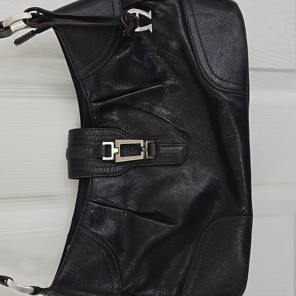 Etienne Aigner Pebbled Leather Shoulder Handbag Black Zip Charm - Picture 3 of 17
